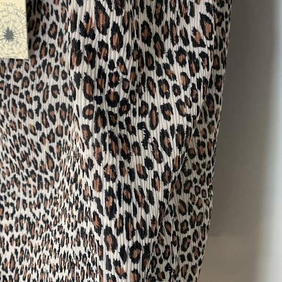 Everleigh Animal Print Cami Cream Brown Size Small NWT - Picture 6 of 11